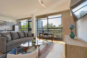 Appartement Confort, 1 chambre, balcon, vue ville | Coin séjour