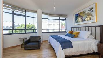 Comfort Apartment, 1 Bedroom, Balcony, City View | In-room safe, blackout drapes, free WiFi