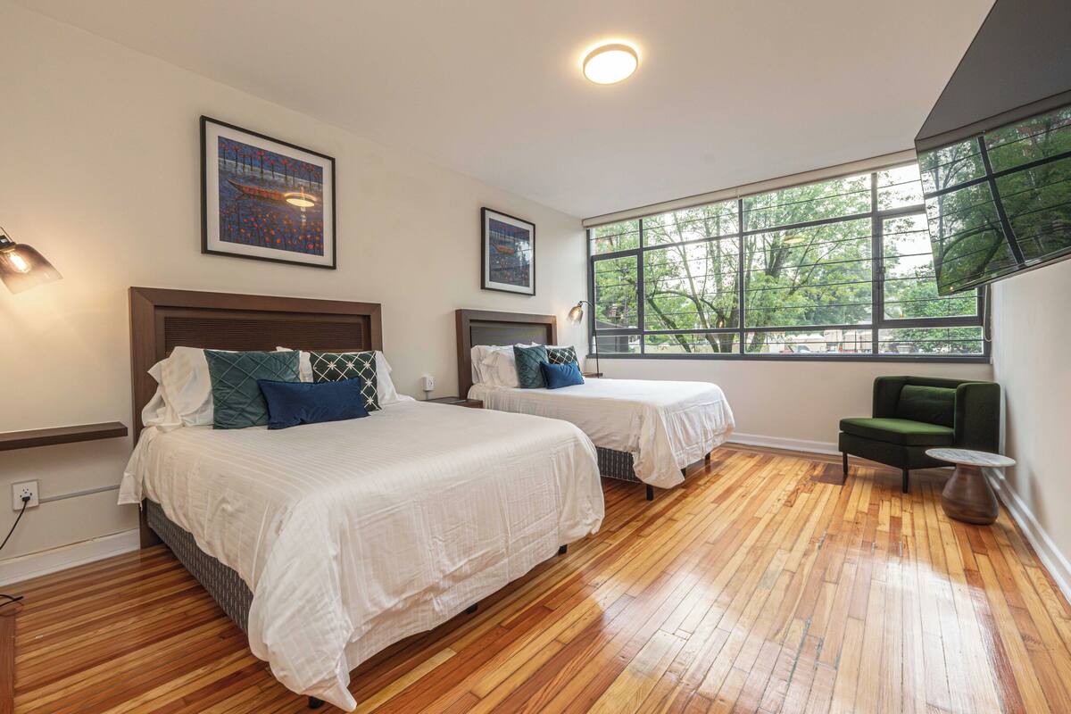 Deluxe Apartment, Air conditioning, Park View | In-room safe, blackout curtains, free WiFi, individually decorated