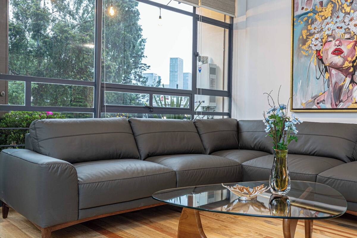 Deluxe Apartment, 2 Bedrooms, 2 Bathrooms | Living room | Smart TV