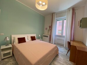 3 bedrooms, WiFi, bed sheets