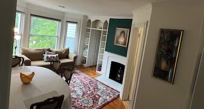 Charming 2-bedroom apartment with WiFi, AC in tranquil Morristown