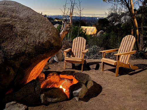 Cozy Dome Hideaway with Sweeping Sunrise View