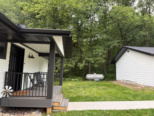 Birchwood Farms – 25 Acres, ATV & Snowmobile Trails, Sleeps 12, Pure Adventure!