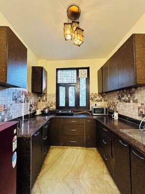 Private kitchen - Prahar Homes (New Delhi)