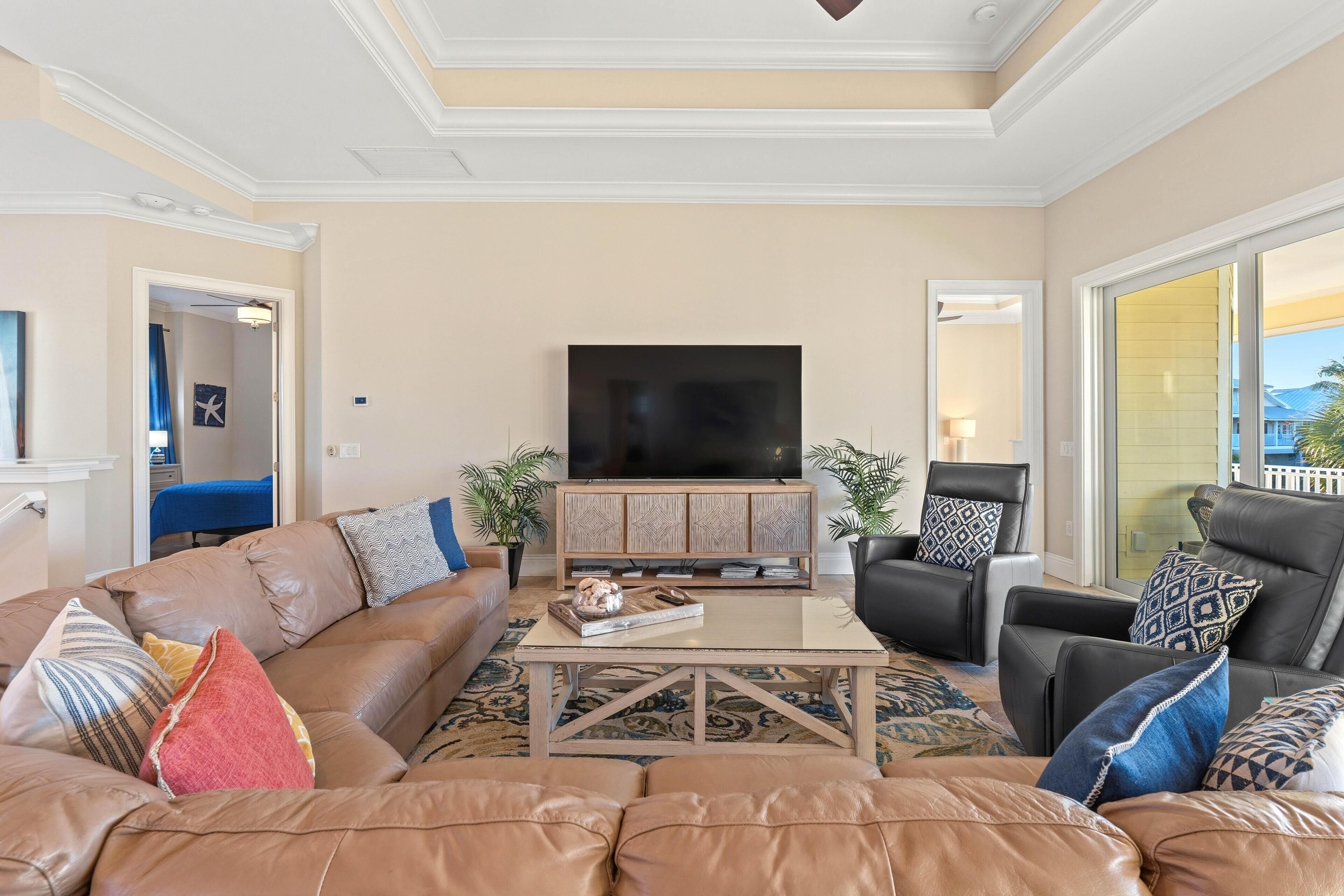 Casa, várias camas (Sandy Getaway) | Área de estar