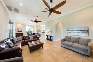 Living area - Grande Palermo (Fort Myers Beach)