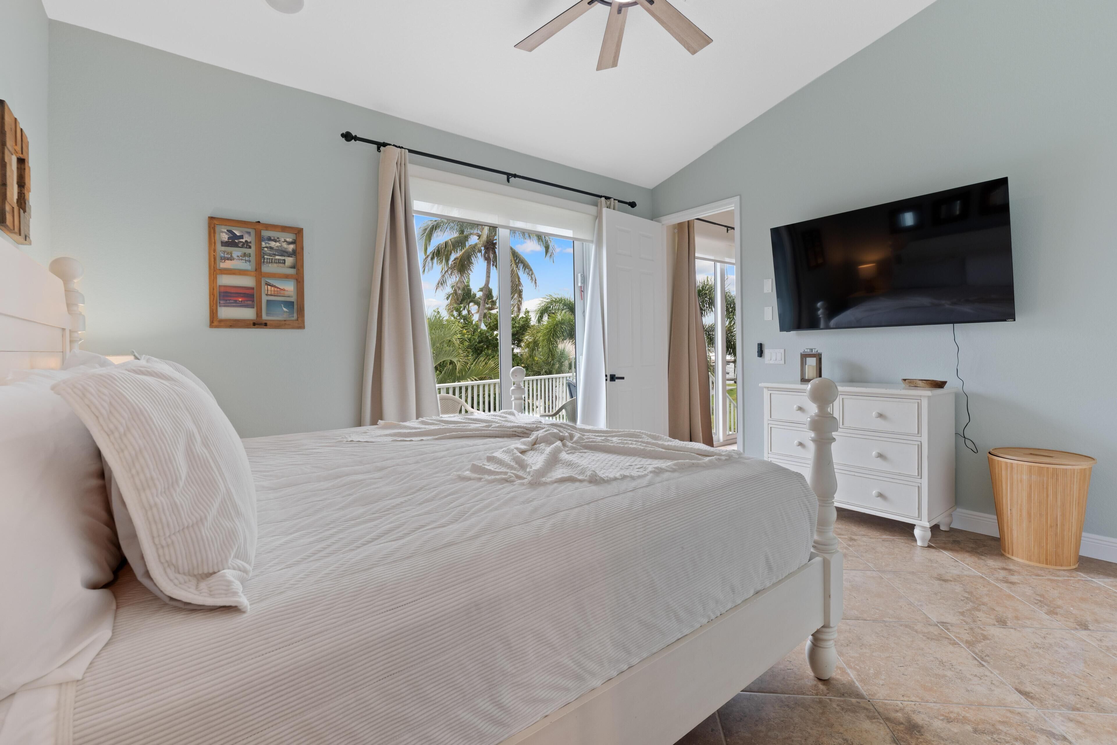House, Multiple Beds (Sea La Vie)