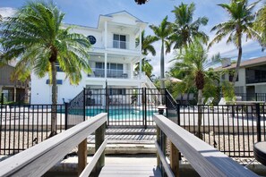 Exterior - Dock Holiday (Fort Myers Beach)