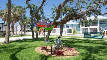 House, Multiple Beds (Happy Daze) | Children's area