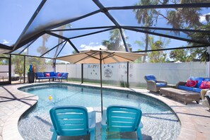 House, Multiple Beds (Happy Daze) | Pool