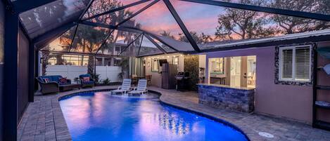 Casa, diversos llits (Happy Daze) | Piscina