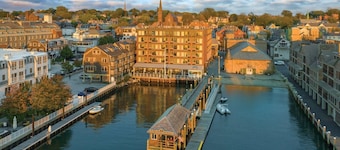 Wyndham Inn on the Harbor 1-Bedroom Suite – Coastal Charm in Newport, RI