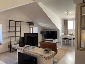 Dining - KLARA_Studio Apartment, old town house, SEA VIEW Fully equipped Apartment (Stari Grad)