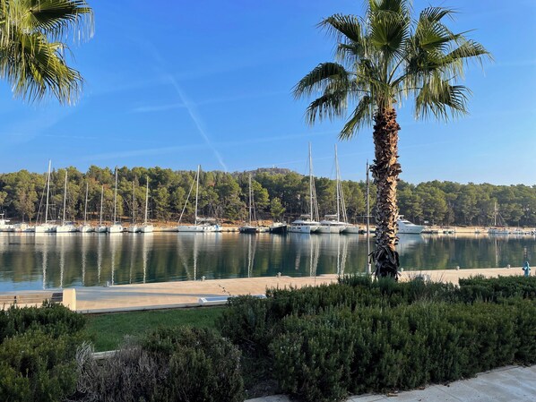 Marina - KLARA_Studio Apartment, old town house, SEA VIEW Fully equipped Apartment (Stari Grad)