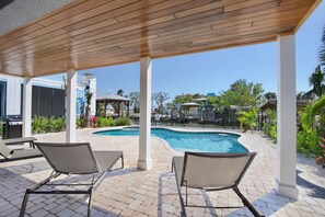 House, Multiple Beds (Seabatical) | Pool