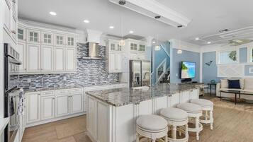 House, Multiple Beds (Seabatical) | Interior