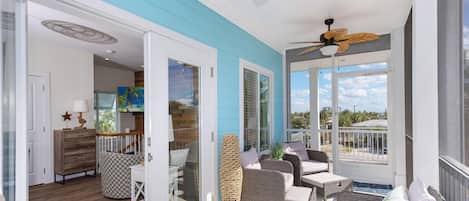 House, 1 King Bed with Sofa bed (Bluewaters Vista) | Interior