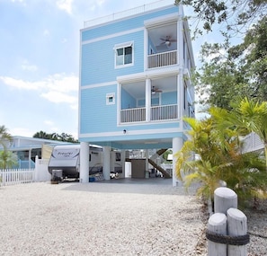 House, 1 King Bed with Sofa bed (Bluewaters Vista) | Exterior