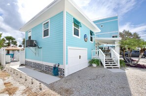 House, Multiple Beds (Bluewaters Beach House) | Exterior - Bluewaters Beach House (Fort Myers Beach)