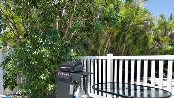 Nhà, 1 giường cỡ queen và sofa giường (MT Coconut Cove #1) | Khuôn viên nơi lưu trú