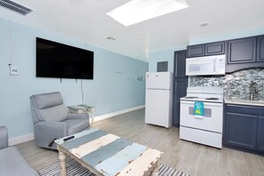Interior - MT Beach Nik #2 (Fort Myers Beach)