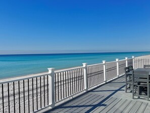 Outdoor dining - Ultimate coastal retreat! (Panama City)