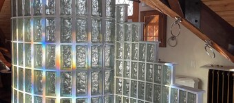 Queen's View B&B- Betty's Room, Lake Views, Sauna, Pool, Garden, Bayfield, WI