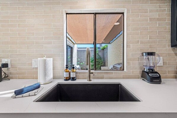 Interior - Designer OT Retreat 2B/2B; Com Pool/Hot Tub/Sauna (Scottsdale)