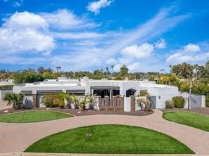 Property grounds - Desert Diamond HTD Pool/Hot Tub/Tennis/BBall/Sauna (Scottsdale)