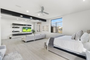 7 bedrooms, desk, iron/ironing board, free WiFi - Desert Diamond HTD Pool/Hot Tub/Tennis/BBall/Sauna (Scottsdale)