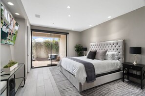 7 Schlafzimmer, Schreibtisch, Bügeleisen/Bügelbrett, kostenloses WLAN