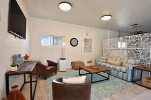 House, Multiple Beds (Casa del Sol Breeze) | Living area