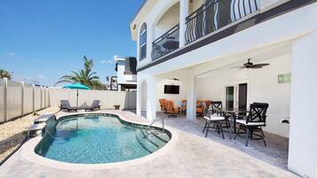 House, Multiple Beds (Casa del Sol Breeze) | Pool