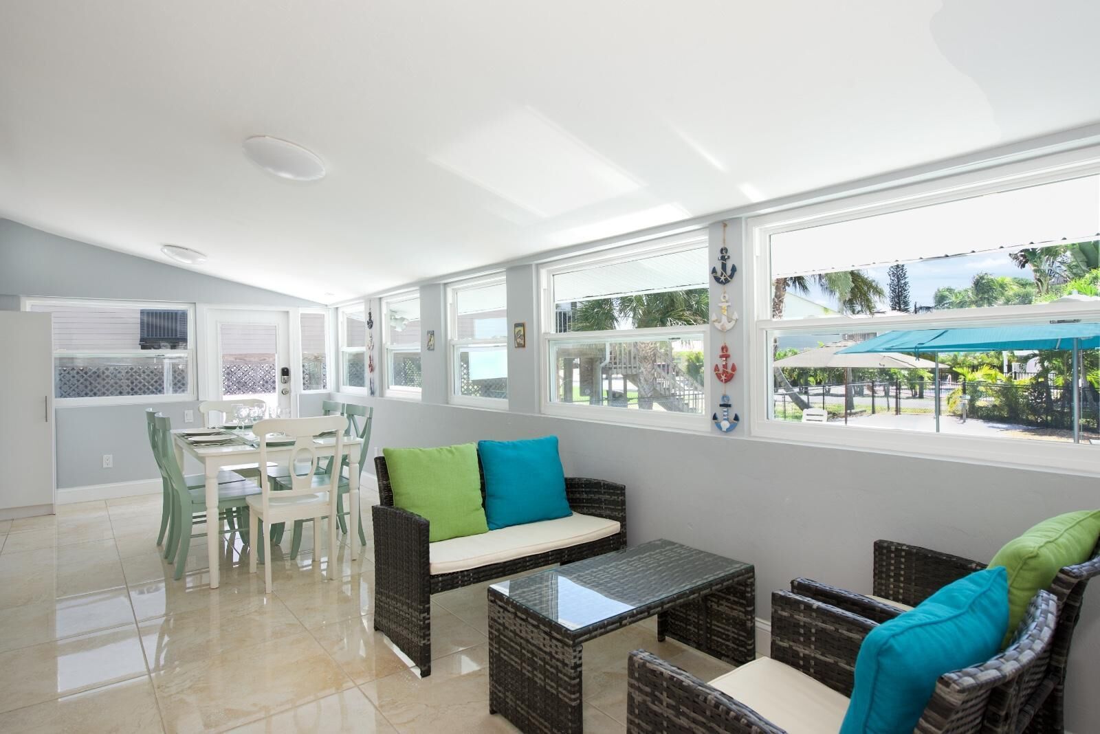 House, Multiple Beds (Blue Lizard) | Interior