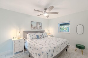 House, 1 King Bed with Sofa bed (Casa Azul A)