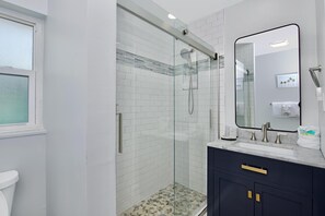 Ferienhaus, 1Â King-Bett und Schlafsofa (Casa Azul A) | Badezimmer
