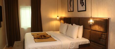 Superior kamer | Een bureau, een laptopwerkplek, gratis wifi