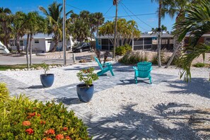 Casa, varias camas (Miramar Palms) | Jardines del alojamiento
