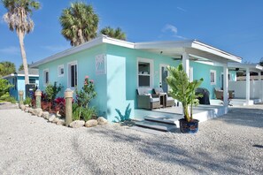 House, Multiple Beds (Coconut Villa A) | Terrace/patio