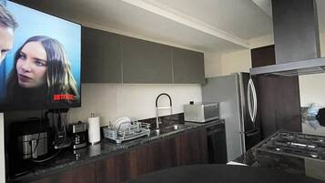 Microwave, oven, stovetop, dishwasher