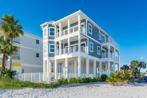 House, Multiple Beds (White Sugar Sands) | Exterior