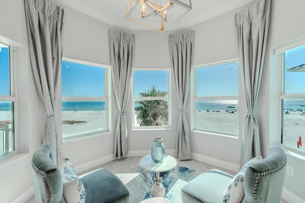 House, Multiple Beds (White Sugar Sands) | Interior