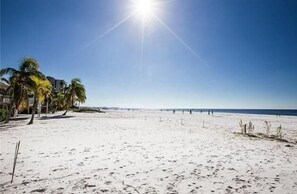 House, Multiple Beds (White Sugar Sands) | Beach