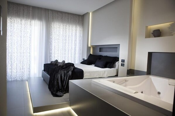 Appartement Luxe, vue ville | 3 chambres, Wi-Fi gratuit