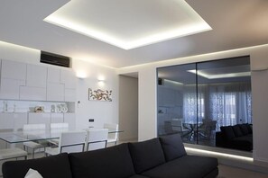 Luxury Apartment, City View | Living area