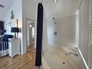 House, Multiple Beds (Sunny Canal) | Bathroom - Sunny Canal (Fort Myers Beach)