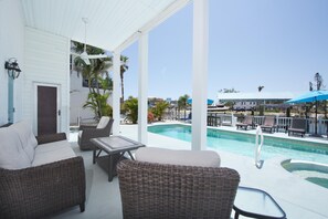 Pool - Sunny Canal (Fort Myers Beach)