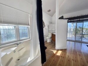 House, Multiple Beds (Sunny Canal) | Bathroom - Sunny Canal (Fort Myers Beach)