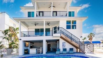 House, Multiple Beds (Sunsational Sunsets) | Pool